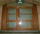 Porte fenêtre bois double vitrage mairie 7ème secteur Marseille.